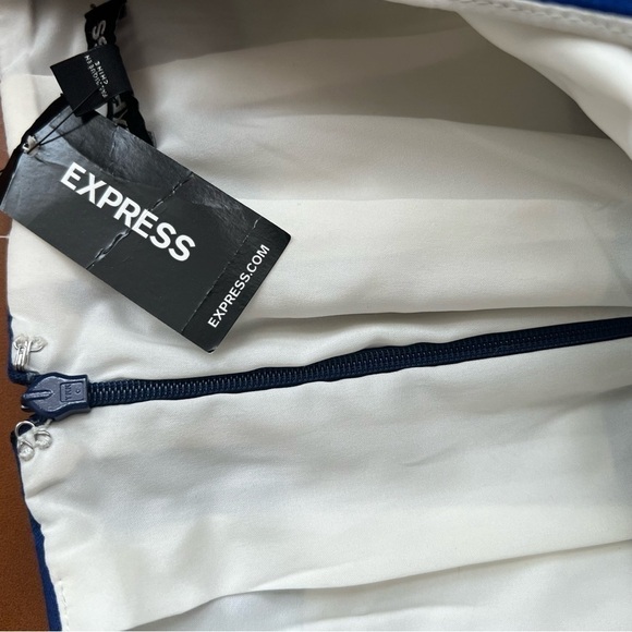 Express Women’s Blue White Striped Pencil Skirt Diagonal Zipper Detail Sz O NWT - Picture 9 of 13